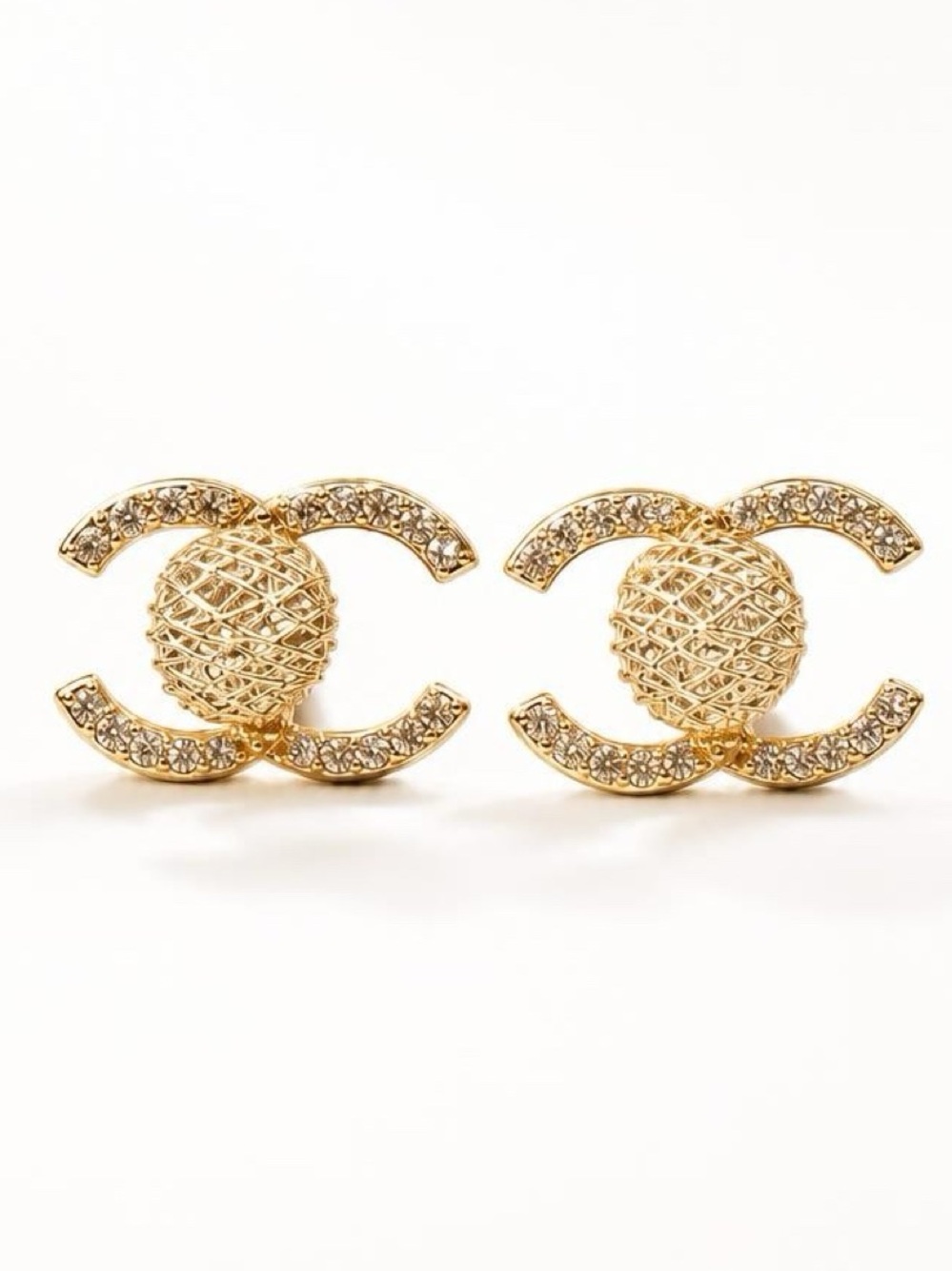 Gold & white crystal CC earrings studs #luxury #glamour #earrings